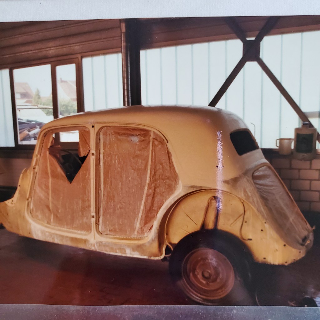 Citroën Traction paint