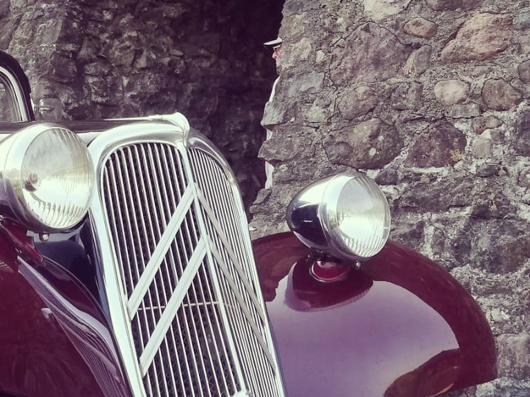 Madonnina Citroen Traction